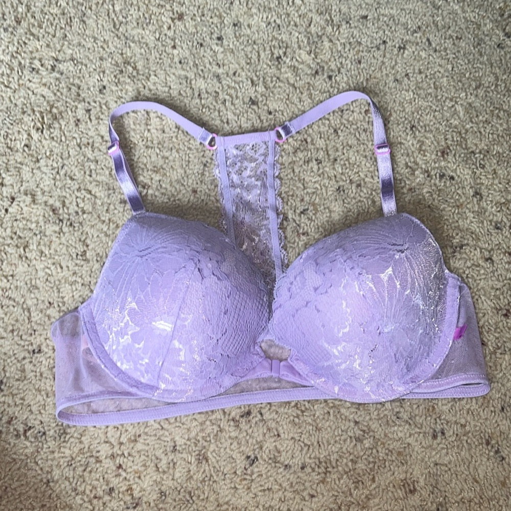 Victoria’s Secret push up bra. Brand new